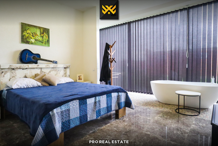 Casa de 166m² en venta en Obiliq.