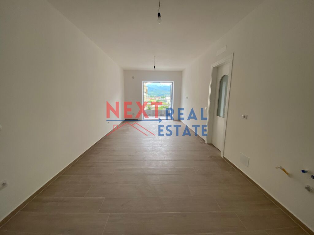 Apartament 1+1 ne orikum, vlore
