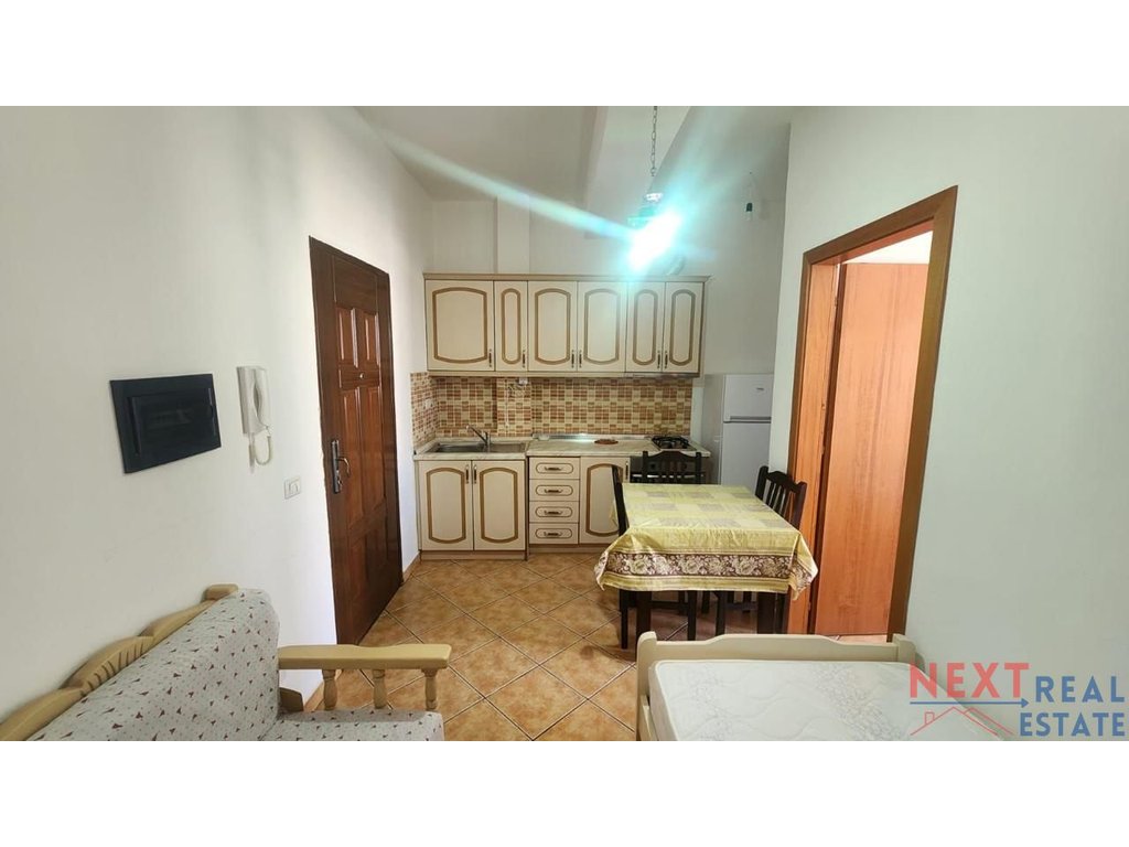 Apartament 1+1 ne orikum, vlore