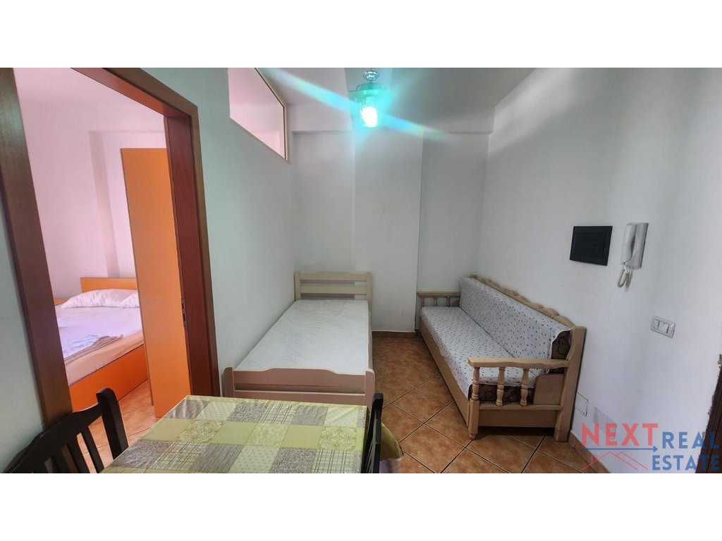 Apartament 1+1 ne orikum, vlore