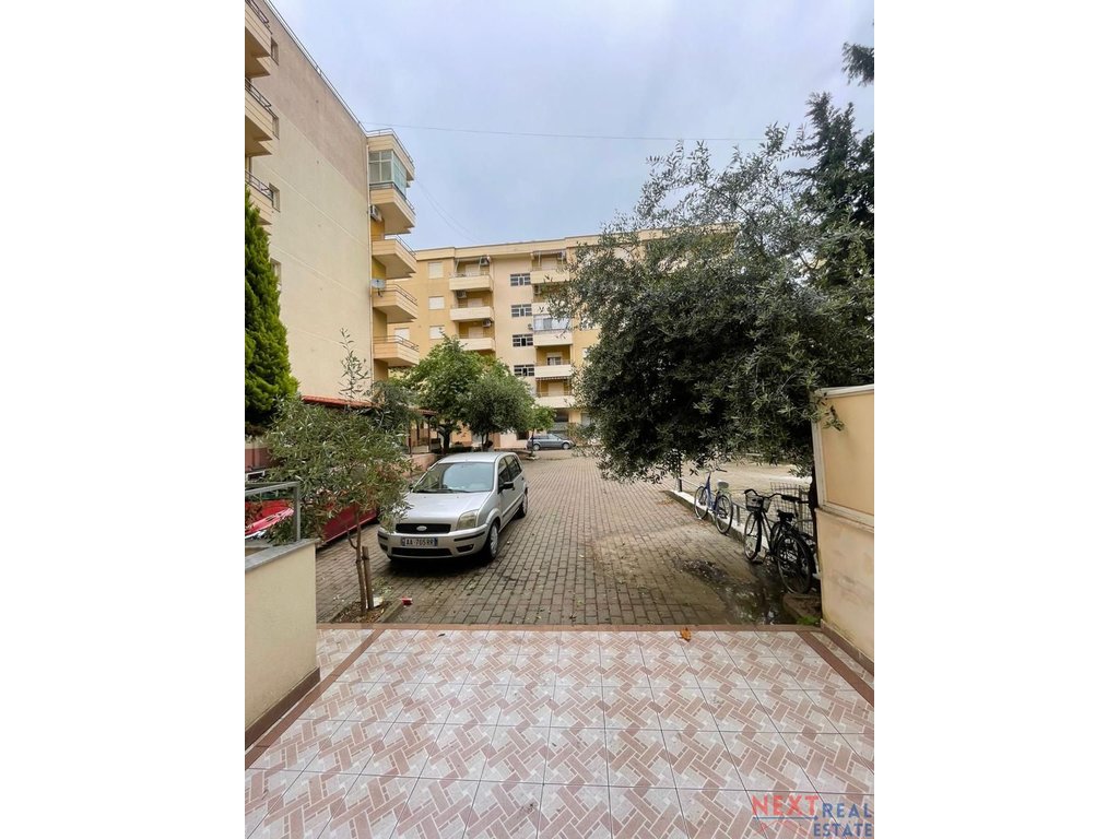 Apartament 1+1 ne orikum, vlore