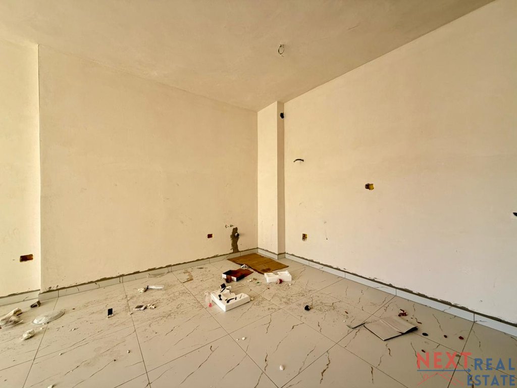 Apartament 1+1 ne orikum, vlore