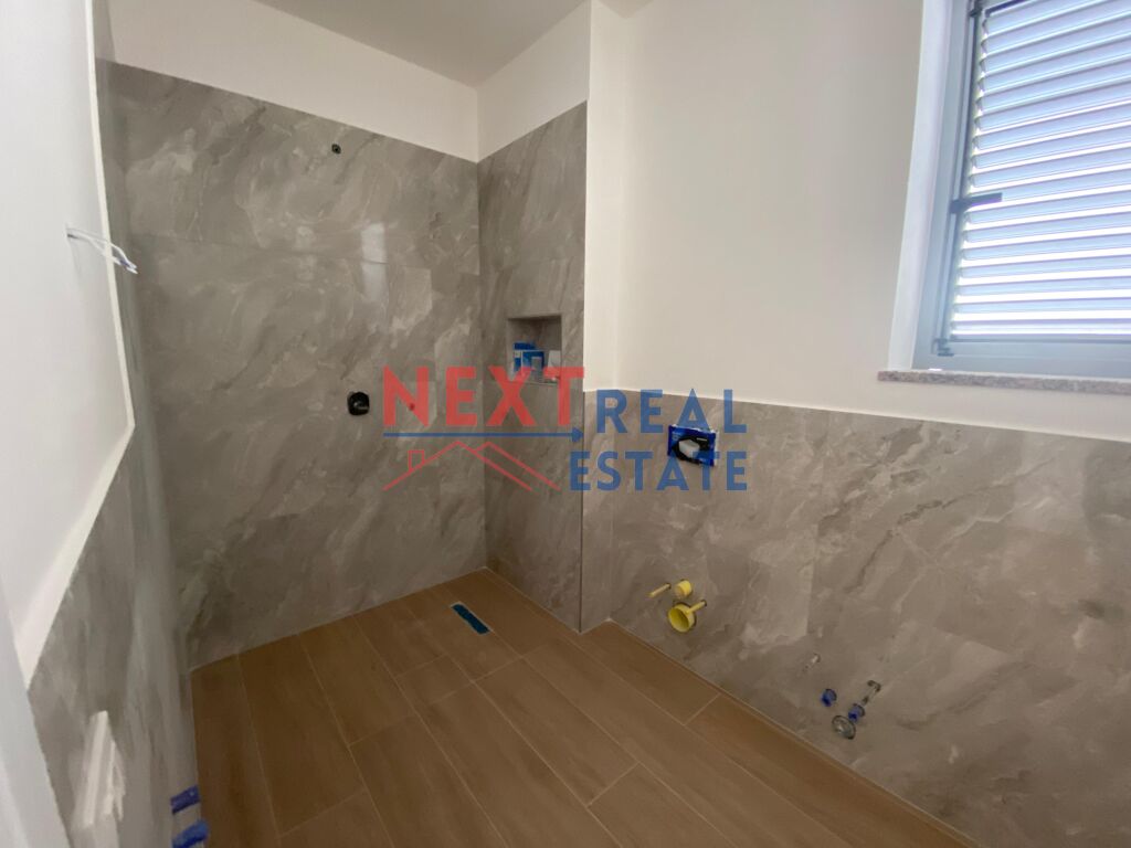 Apartament 1+1 ne orikum, vlore
