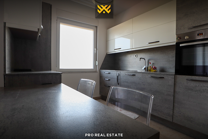 Apartamento de 93m² para aluguel em emshir