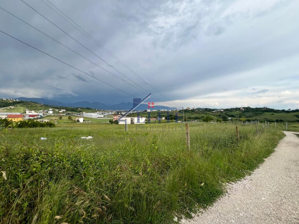 Land for sale in picar, vorë