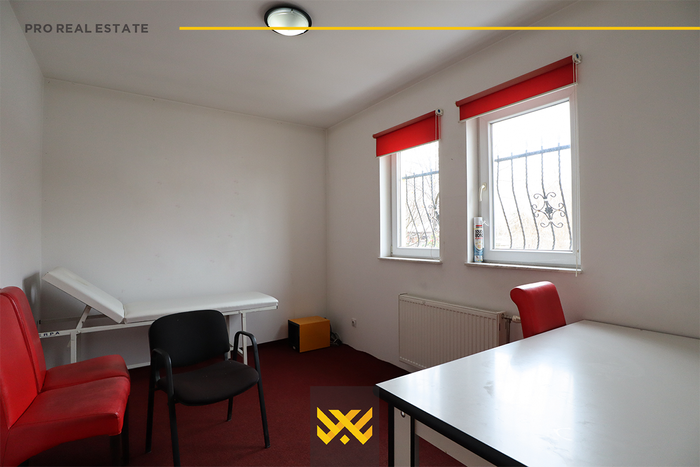 Casa di 359m² in vendita a Veternik.