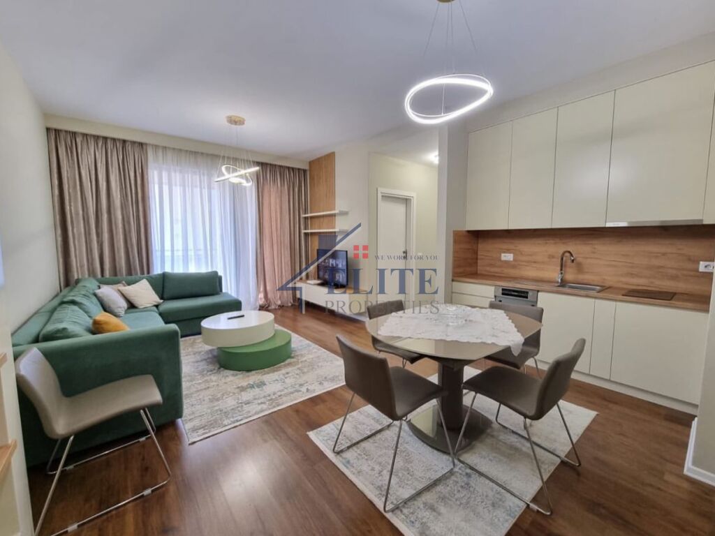 Rruga e kosovarëve, appartement 2+1 à louer