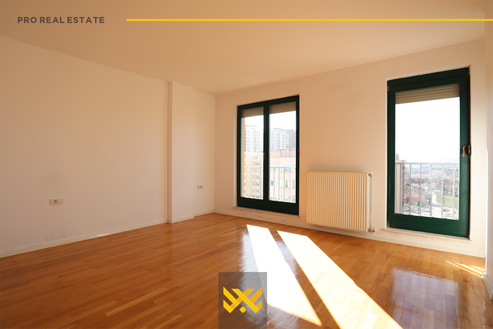 Appartamento 254,90m² + 461,82m² in vendita a emshir (3)