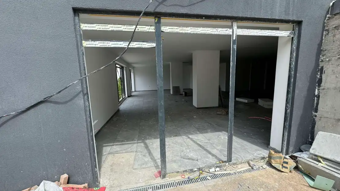 Local en venta 140 m² en la calle a