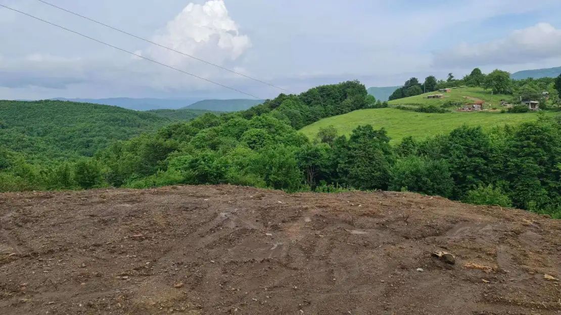 Land 2 hectares in marec