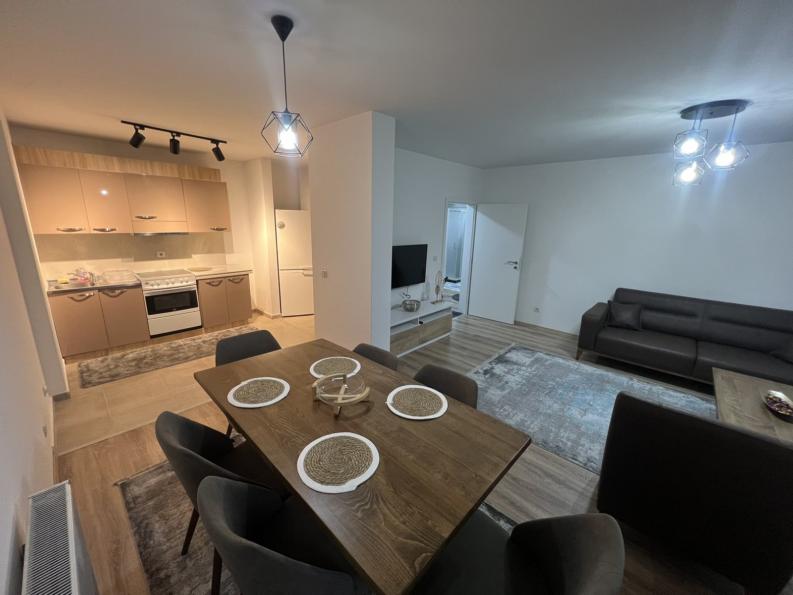 Appartamento in vendita nel quartiere muhaxherët (4)