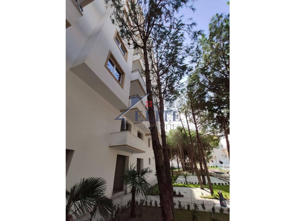 Apartament 1+1 në shitje në golem