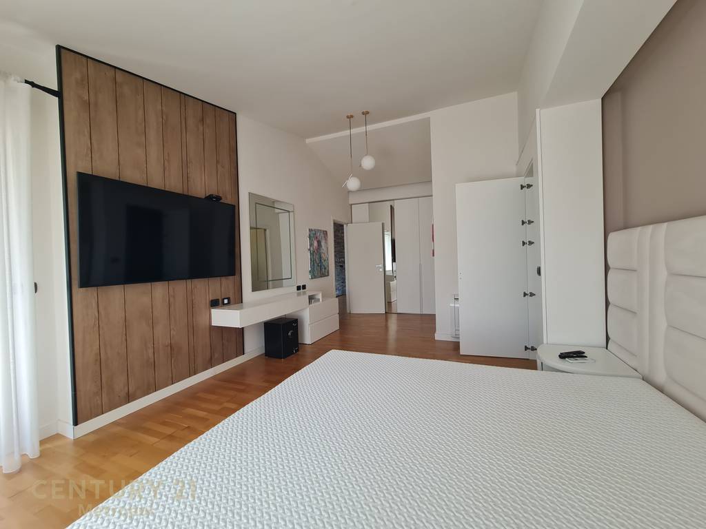 Villa individuale con piscina in affitto vicino a teg!