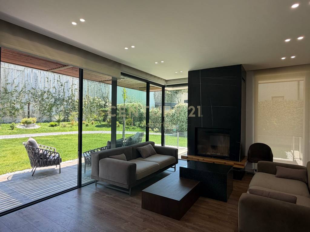 Villa individuale con piscina in affitto vicino a teg!