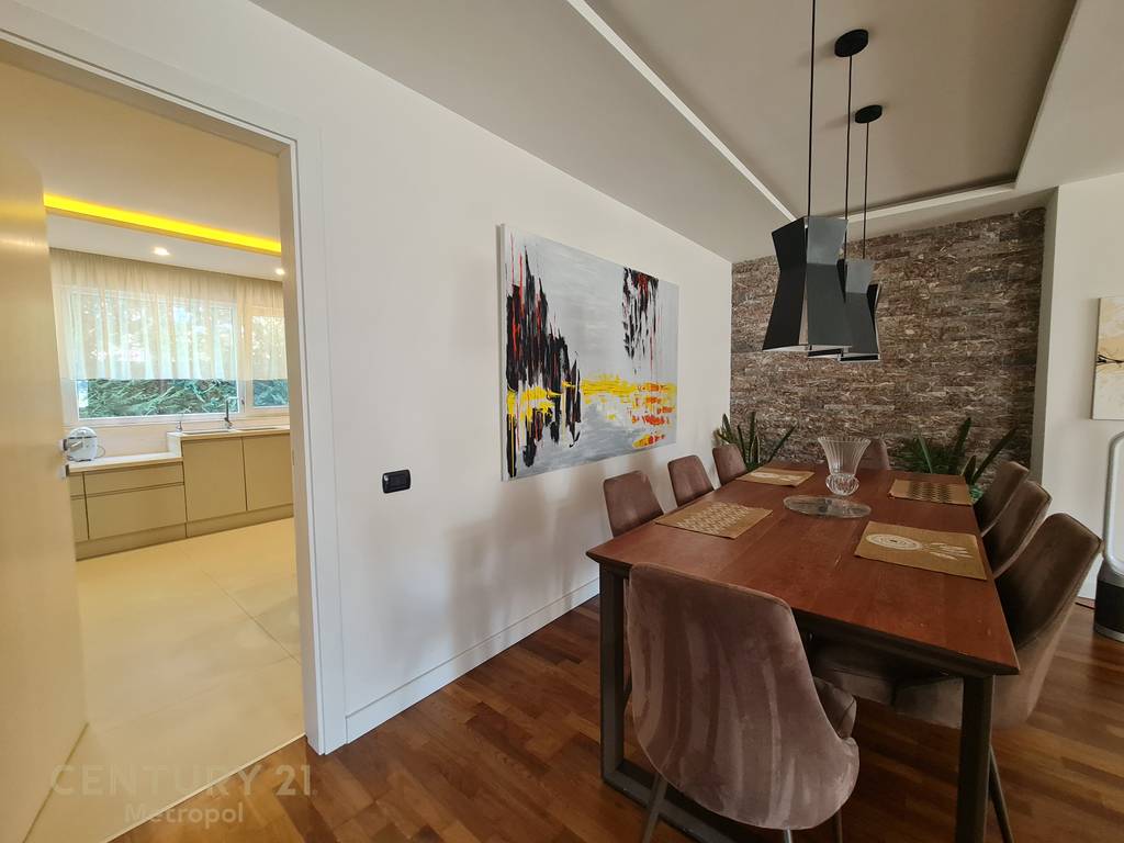 Villa individuale con piscina in affitto vicino a teg!