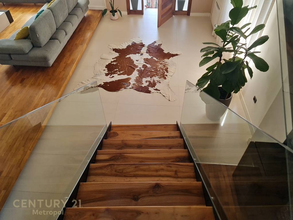 Villa individuale con piscina in affitto vicino a teg!