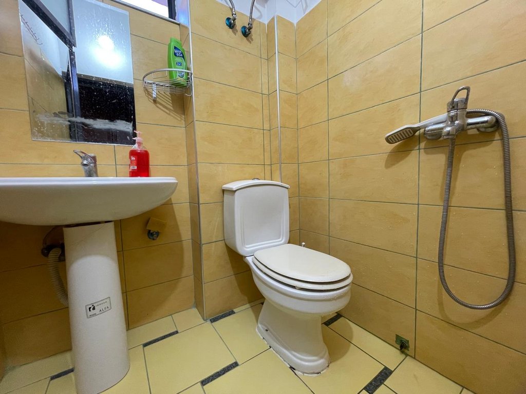 Apartamentos estudio en alquiler en la calle gjon mili, frigoriferi, Tirana -