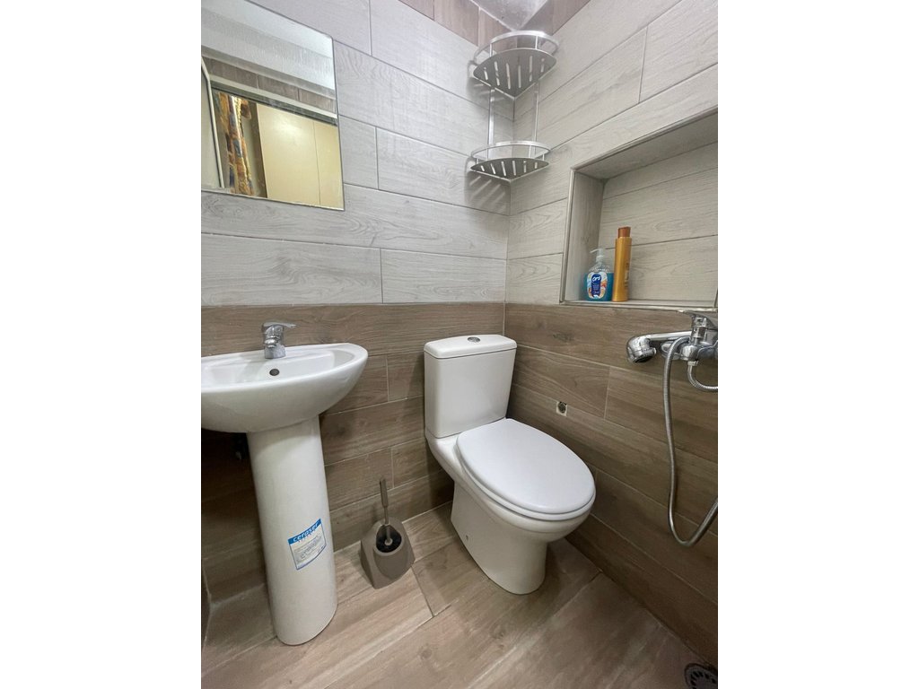 Apartamentos estudio en alquiler en la calle gjon mili, frigoriferi, Tirana -