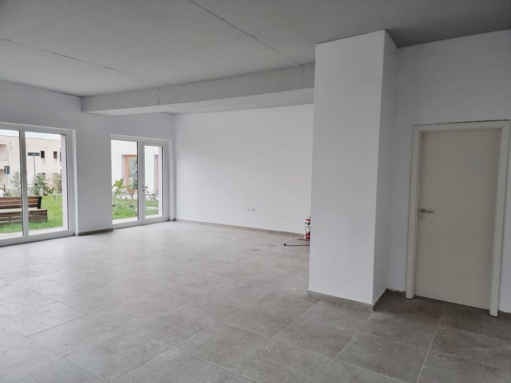 Geschäft zum verkauf im mangalem-komplex, Ali Demi, Tirana