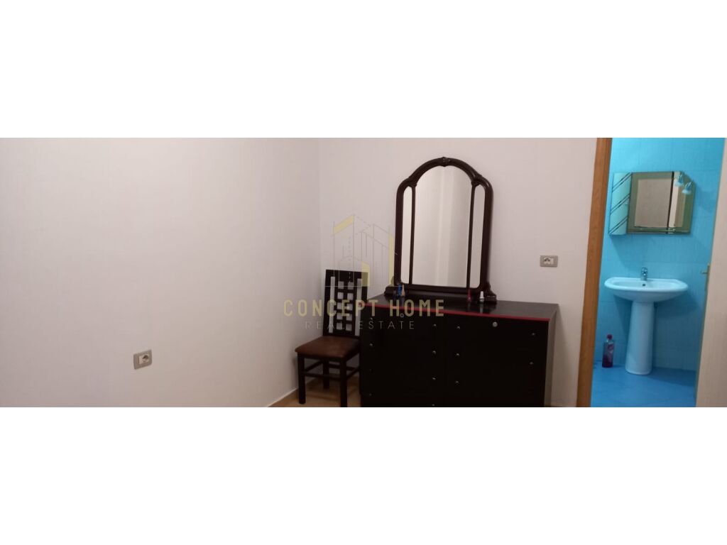 Jepet me qera apartamnet 2+1+2 ne Astir (ozon)