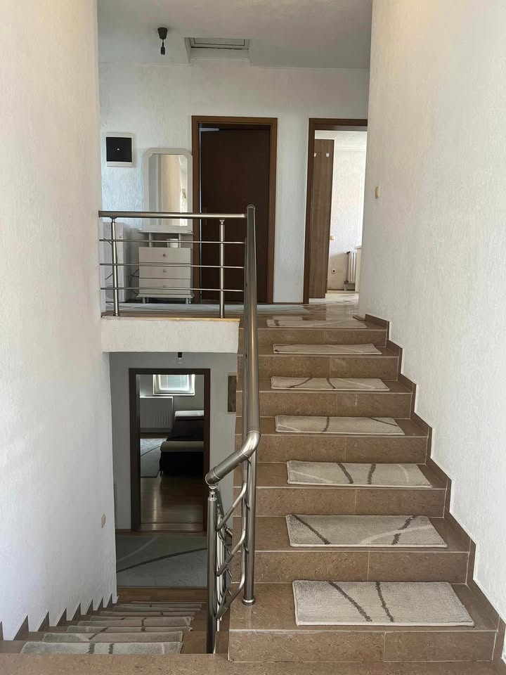 House for sale in Kalabri (emshir)