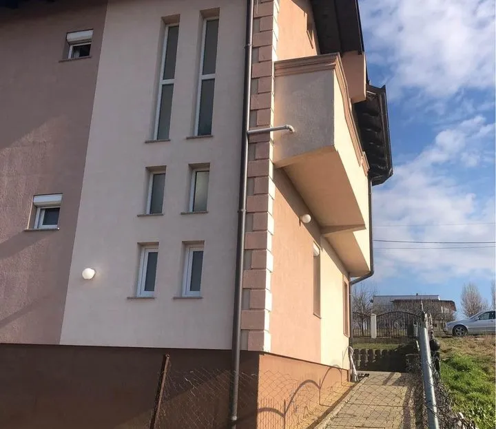 Casa in vendita a bërnica e epërme (2)