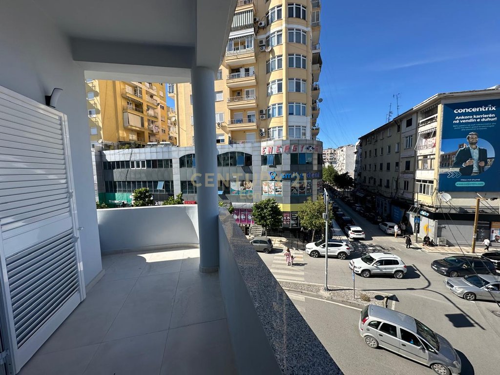 Commercial space for rent in the center of Durrës!