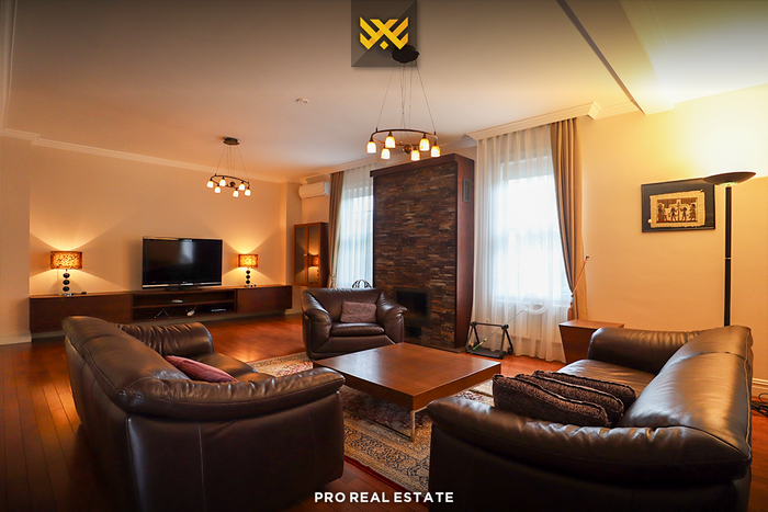 Casa di 330m²+45m² in affitto nel villaggio ndërkombëtar