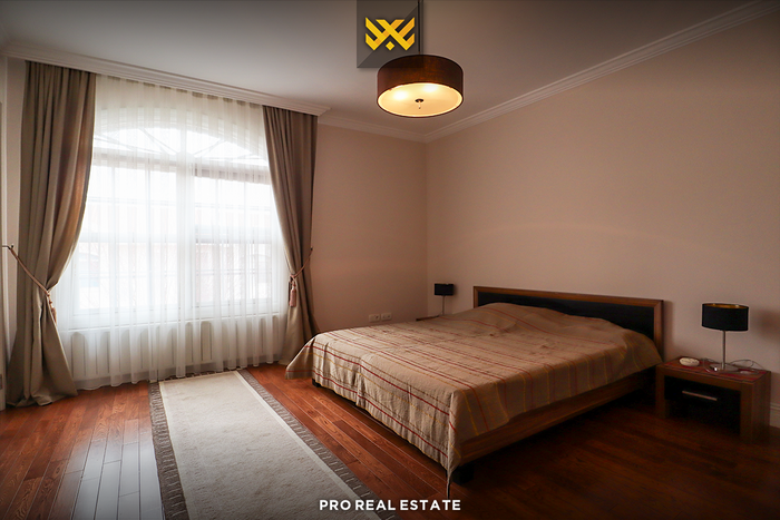 Casa di 330m²+45m² in affitto nel villaggio ndërkombëtar