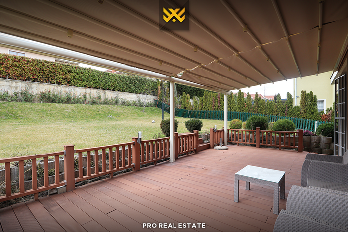 Casa di 330m²+45m² in affitto nel villaggio ndërkombëtar
