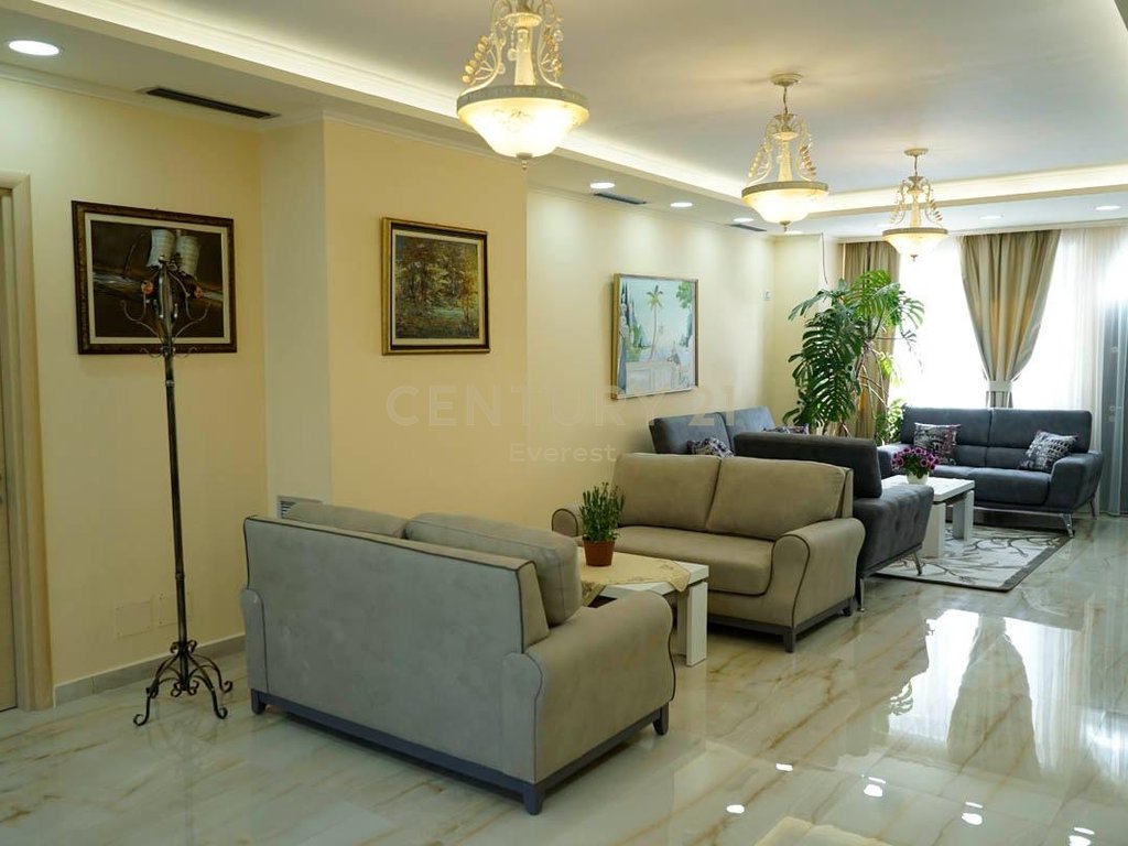Farke, hotel per qira