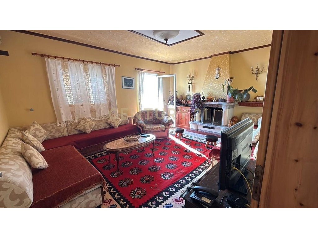 Kruje, shesim apartament 3+1
