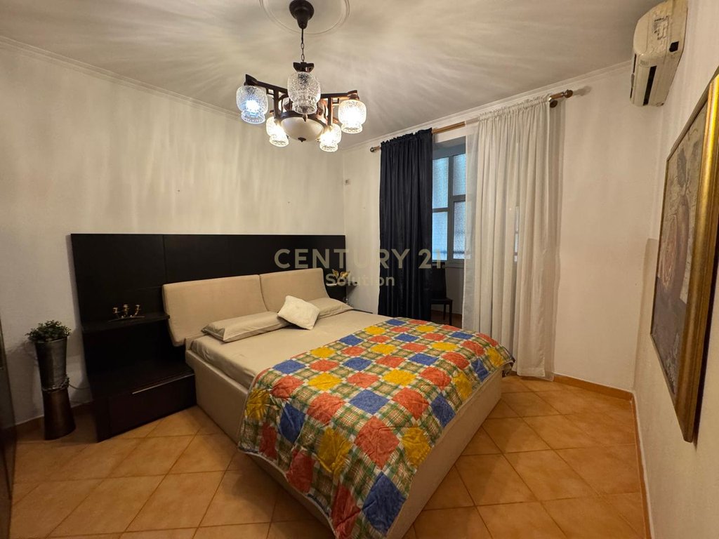 Jepet me qera apartament 1+1 tek air albania!