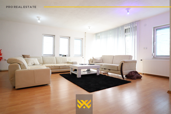 Shtëpi 440m² me #qira në lagjen e muhaxherëve