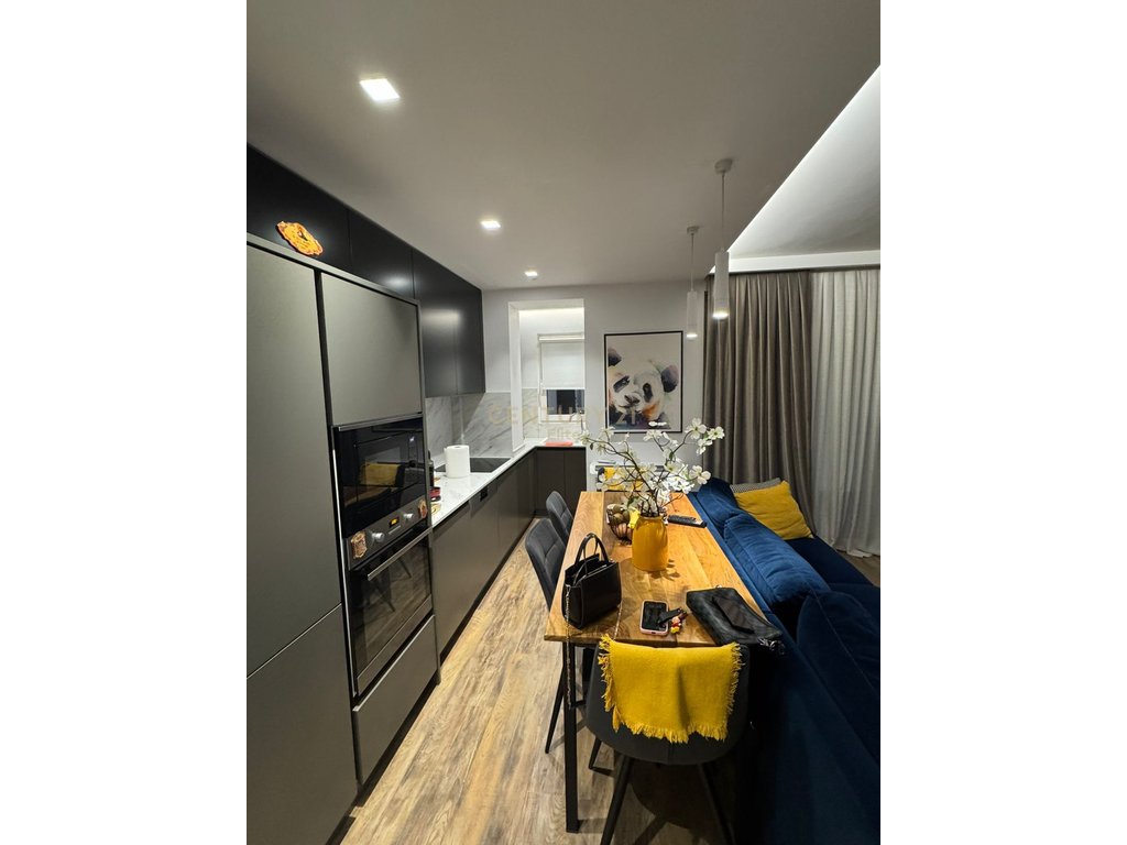 À vendre, appartement 2+1, brylli