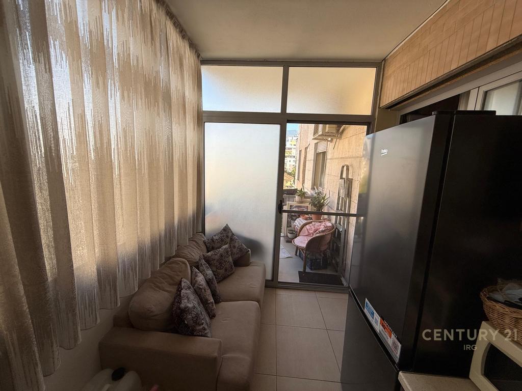 À vendre, appartement 2+1, brylli