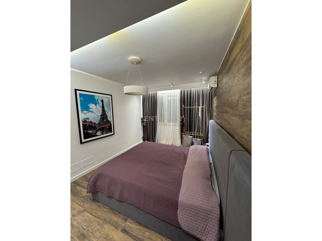 À vendre, appartement 2+1, brylli