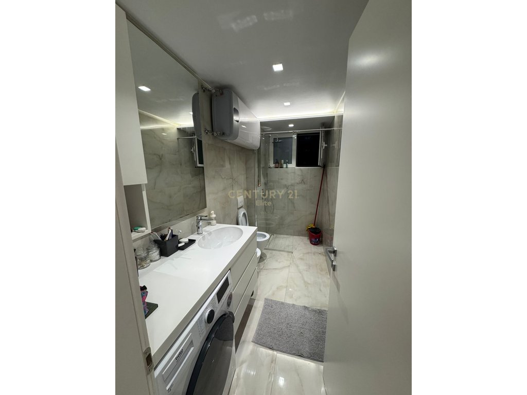 À vendre, appartement 2+1, brylli