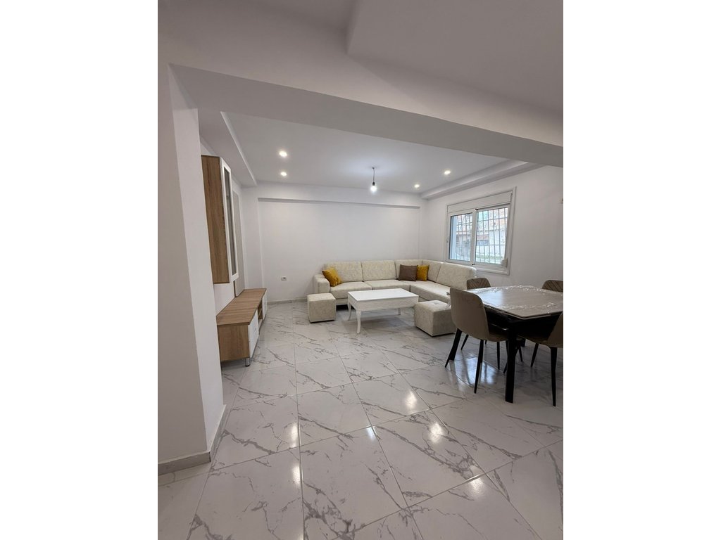 Appartamento 1+1 in affitto presso “Tregu I Orizit”, vlore