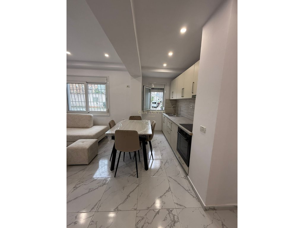 Appartamento 1+1 in affitto presso “Tregu I Orizit”, vlore