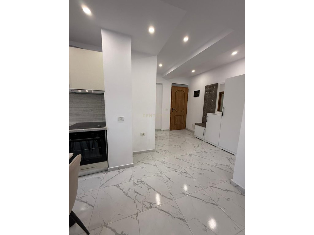 Appartamento 1+1 in affitto presso “Tregu I Orizit”, vlore