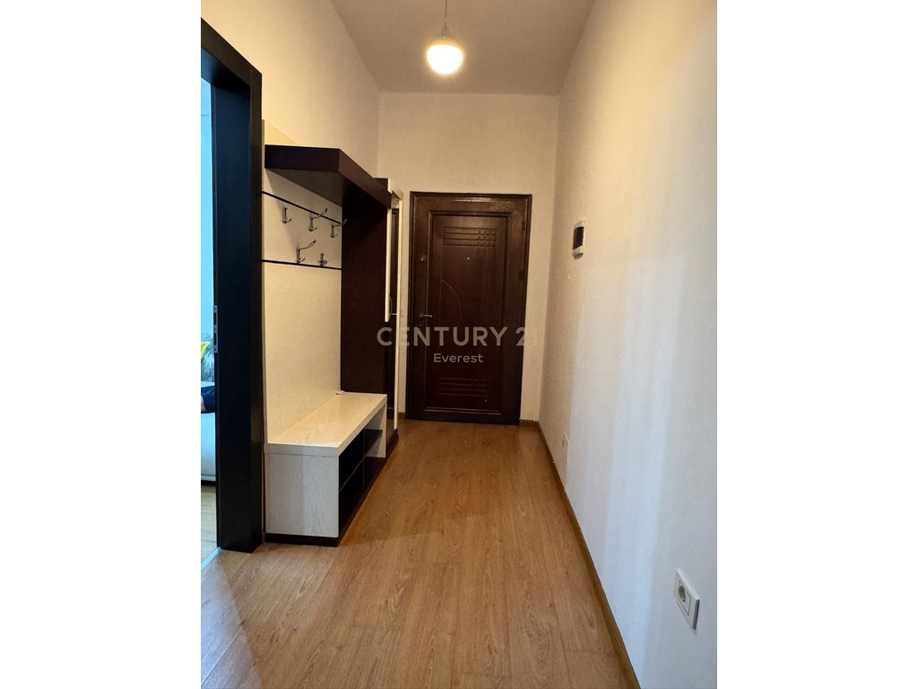 Blv. I ri, apartamento 2+1 para alugar