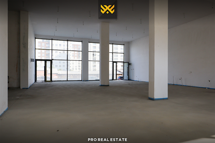 Lokal 230m² me #qira në dragodan.