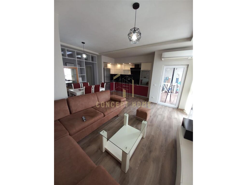 Para alugar: Apartamento 2+1 em Astir