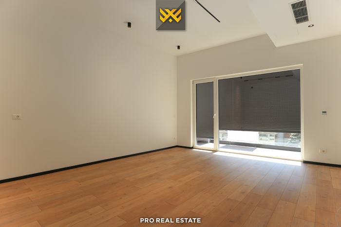 Banesë / zyrë 117m² me #qira në Aktash