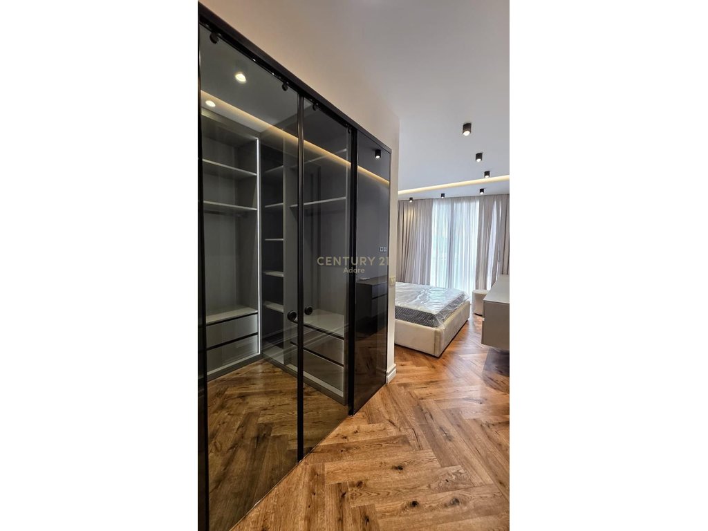 Luxurious 3+1+2 apartment + parking spot for rent at "Golden Residence"!