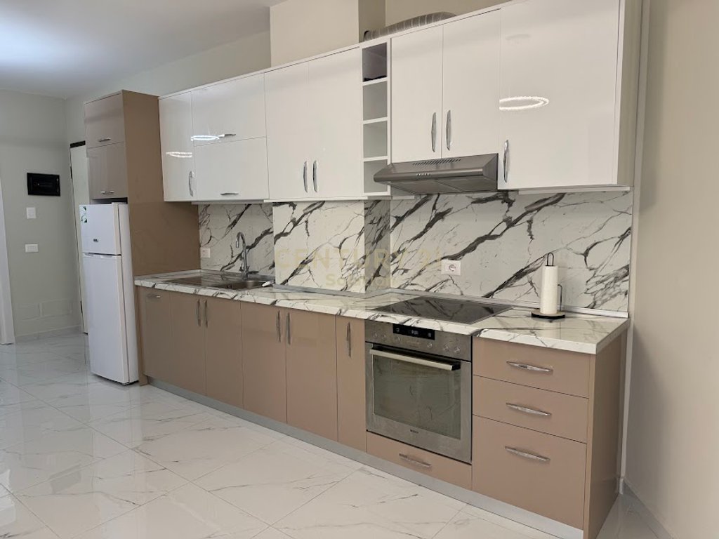 Luxurious 3+1+2 apartment + parking spot for rent at "Golden Residence"!