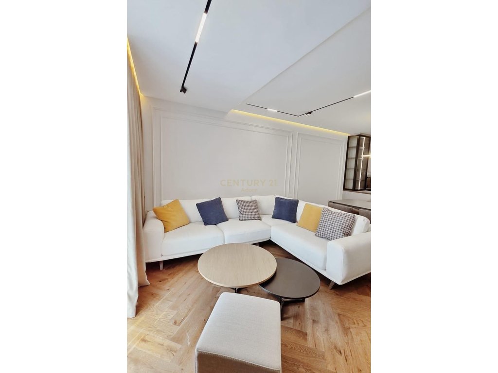 Luxurious 3+1+2 apartment + parking spot for rent at "Golden Residence"!