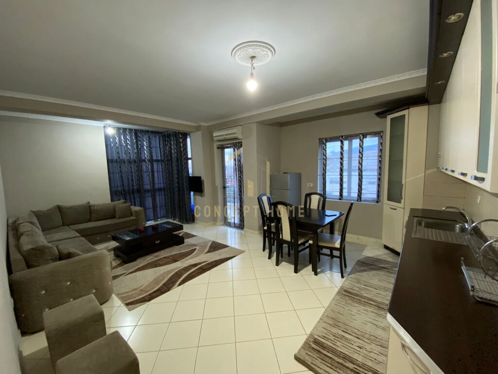 Apartamento 3+1+2 en alquiler en Astir, Tirana