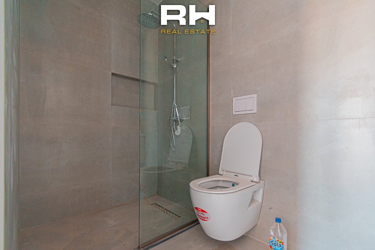 Zyre 114m²+80m² me #qira te Prishtina e Re